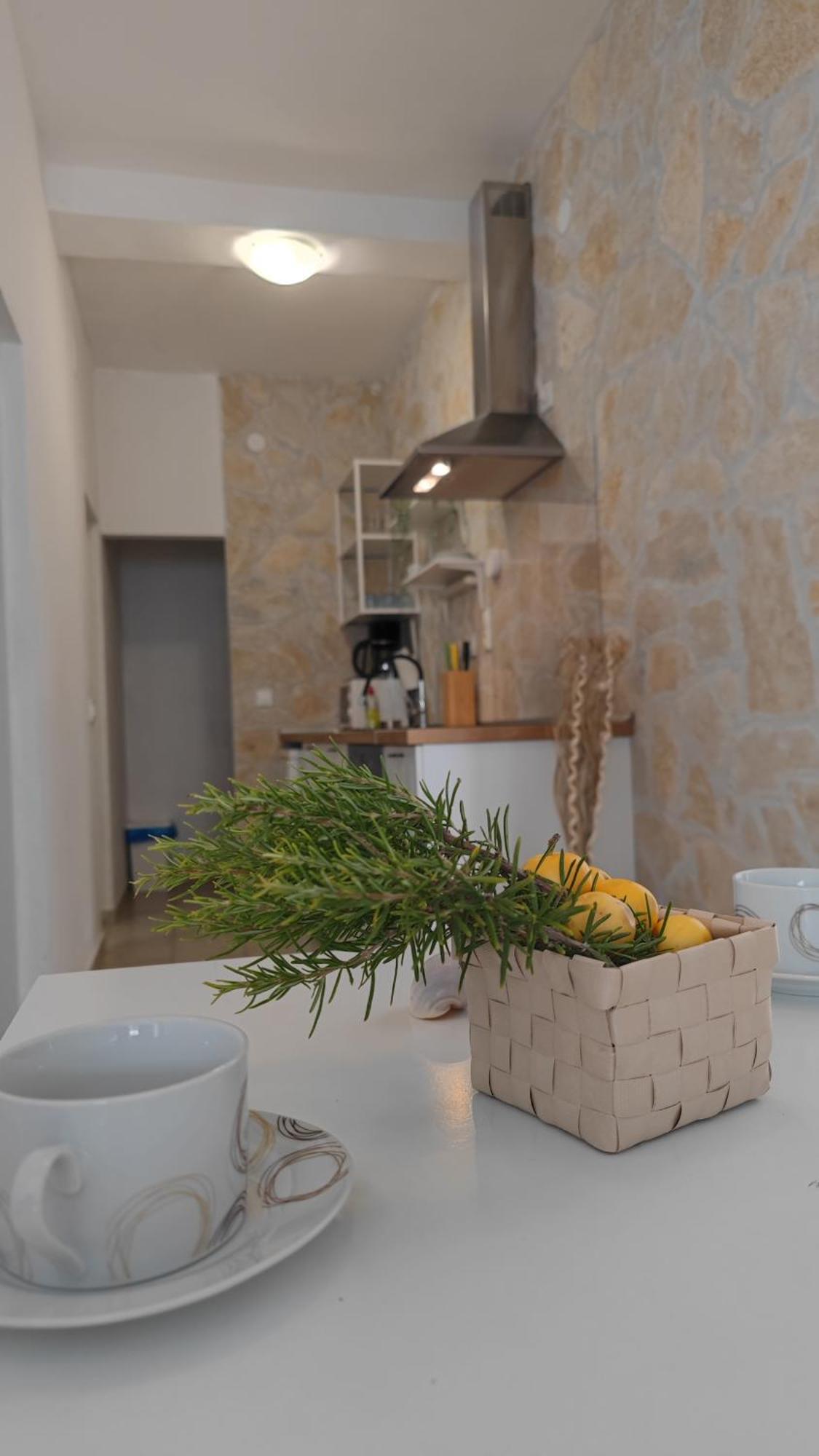 Vila Sentio Mare-Apartments Livaic Zeljko Пировац Екстериор снимка