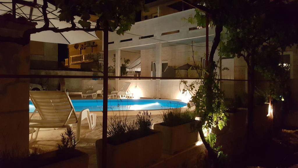 Vila Sentio Mare-Apartments Livaic Zeljko Пировац Екстериор снимка