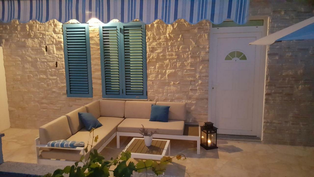 Vila Sentio Mare-Apartments Livaic Zeljko Пировац Екстериор снимка